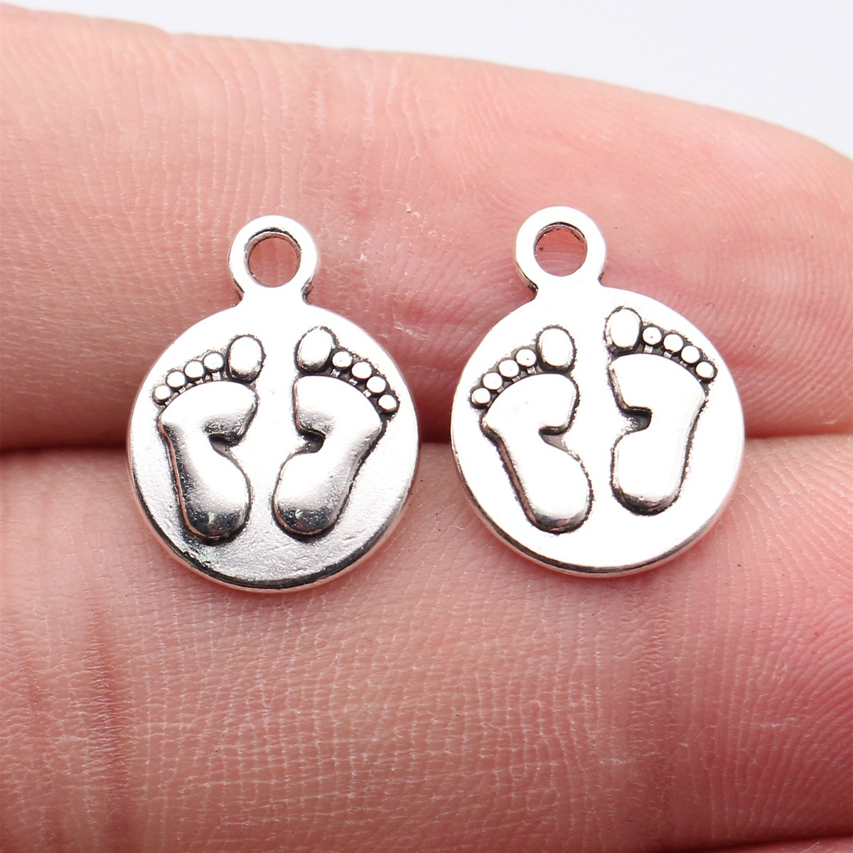 20pcs 17x13mm Antique Silver C - Vintage Fashion Stores 评论和价格